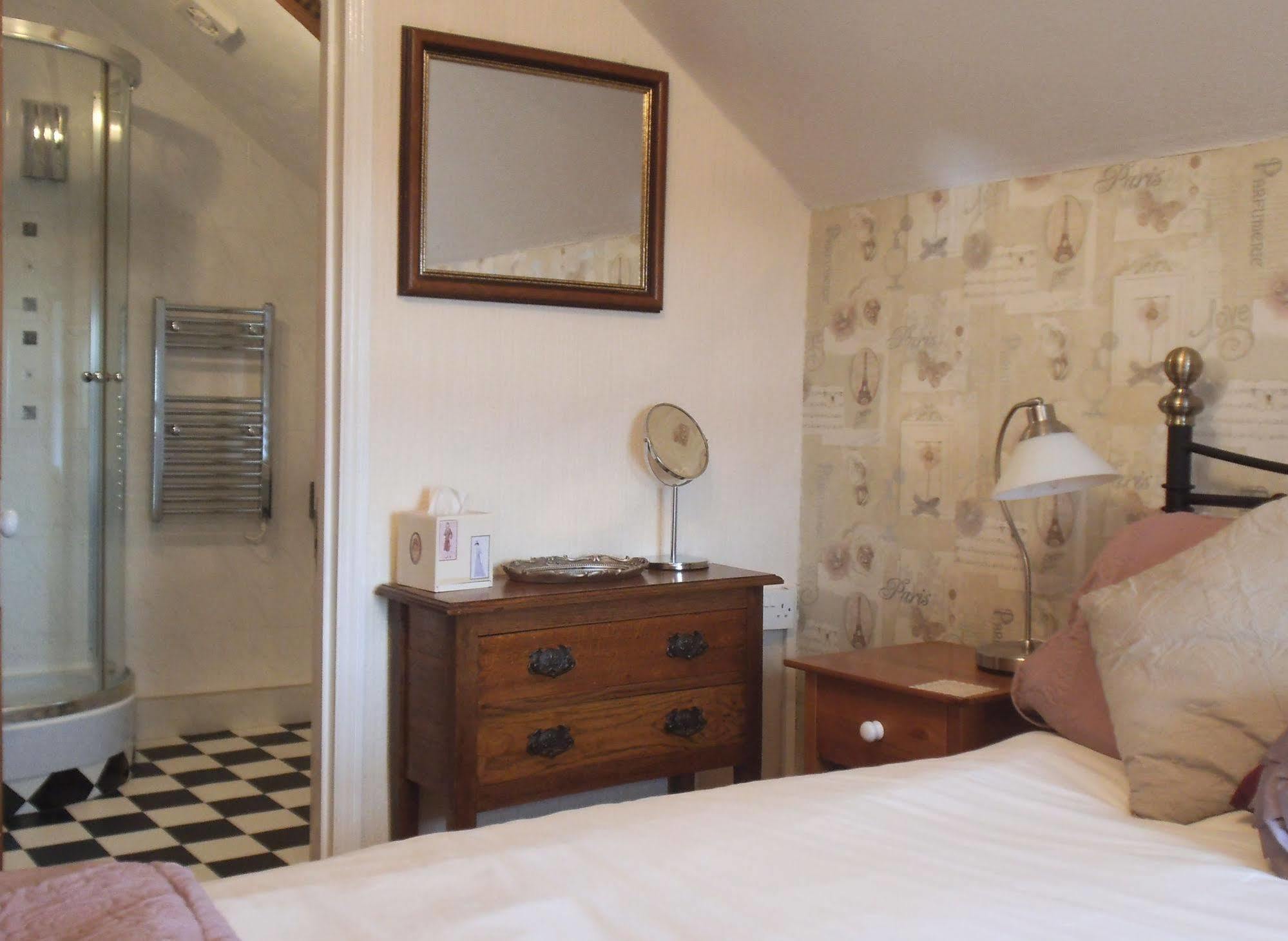 Chyheira Bed and Breakfast Ruan Minor Εξωτερικό φωτογραφία